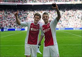 Toby alderweireld en jan vertonghen werden deze zomer nadrukkelijk aan een transfer gelinkt. De Amsterdamse Jaren Van Jan Vertonghen En Toby Alderweireld Het Nieuwsblad Mobile