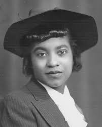 Elizabeth DeLouis Davis Gordon (1913-1989) Women in the Atlanta Annuals  (1942-1970) E. DeLouis Davis exhibited a painting in the very first Atlanta  Annual in 1942. Born in Missouri, E. DeLouis Davis graduated