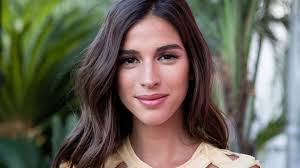 Sandra Gago se une a Carolina Herrera por para luchar junto a la Cruz Roja