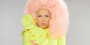 People with green auras are so calming. Watch Our Cosmo Queens Work These Pink Eyeshadow Looks Best Pink Eye Looks Cosmo Queens