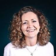 Beth Ringer's Instagram, Twitter & Facebook