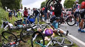 Maybe you would like to learn more about one of these? Torcedora Da Pesada Espectadora Com Placa Derruba Dezenas De Ciclistas Na Volta Da Franca Video Sputnik Brasil