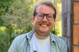 Staff profiles: Learning and Professional Contexts