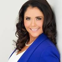 Shanna Holt's Instagram, Twitter & Facebook