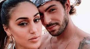 Cecilia rodriguez e ignazio moser tornano insieme dopo la crisi: Ignazio Moser Nuovo Naufrago All Isola Dei Famosi 2021 Lui Ci Pensa Ma Cecilia Rodriguez Non