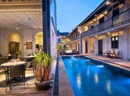 Homestay ini berada di lingkungan pedesaan yang dikelilingi oleh pegunungan dan dekat dengan pertanian sehingga udaranya sangat sejuk serta menyenangkan. The 10 Best Penang Hotels Where To Stay In Penang Malaysia