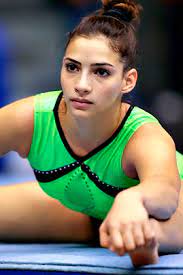 Laís da silva souza (born in december 13, 1988) is a brazilian former artistic gymnast and aerial skier. Ginasta Lais Souza Sofre Acidente Nos Eua E Passa Por Cirurgia Na Coluna Jornal Correio