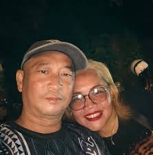 Signs na hindi kana mahal ng asawa mo o partner mo" 1. Kawalan ng respeto.  Kasi kung wala ng respeto, di kana gagalangin, hindi na sya intresado sa  mga gusto mo. Kokontrahin