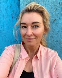 Martyna wojciechowska to kobieta wielu pasji, uwielbia wspinaczkę, nurkowanie, rajdy i podróże. Jest Oficjalne Oswiadczenie Martyna Wojciechowska Skomentowala Rozstanie Z Przemkiem Kossakowskim Zapewne Mozecie Sobie Wyobrazic Co Czuje Napisala Glamour Pl
