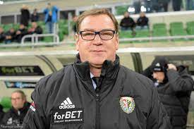 His professional career was closely associated to górnik zabrze and osasuna, and he also coached and worked with the latter club in various capacities. Media Jan Urban Moze Wrocic Do Ekstraklasy Wizje Sie Rozjezdzaja Pilka Nozna Sport Pl
