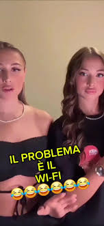IL PROBLEMA È IL WI-FI 😂😂😂😂😂😂😂😂