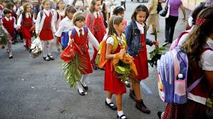 Like senna, homura herself never fights in it. School Uniforms Might Be Mandatory Again Girls Short Skirts Wouldn T Take Boys Eyes The Romania Journal