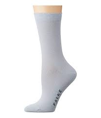 Falke Family Crew Pastel Blue Women S Quarter Length Socks Shoes Find The Perfect Go To Socks With The Family Crew From Falke With Ple Falke Sock Shoes Socks