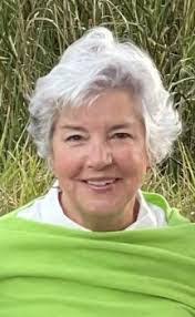 Barbara Broom's Instagram, Twitter & Facebook