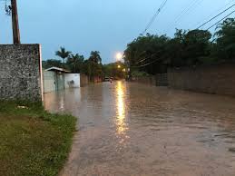 Pequenas pedras de gelo atingiram a região. Temporal Com Granizo Causa Transtornos Em Bairros De Jundiai Noticias