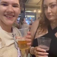 Michelle Gant's Instagram, Twitter & Facebook