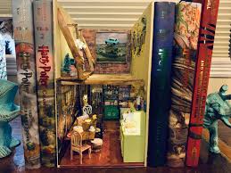 Wizard Home Book Nook Book Shelf Insert In 2020 Book Nooks Nook Corner Shelves