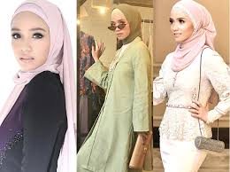 Tak salah rasanya mereka sering memuatnaik gambar romantik bersama malah sejak bergelar suami kepada ummi, nampaknya izzar semakin romantik menulis kapsyen di setiap posting terbaru di akaun instagramnya. Target Nak Kurus Lagi Ummi Nazeera Mahu Capai Berat Ideal Sesuai Dengan Ketinggian Media Hiburan