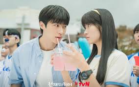 Lovely Runner Recap Episode 11-12: Byeon Woo Seok Patah Hati Ditinggal Kim  Hye Yoon