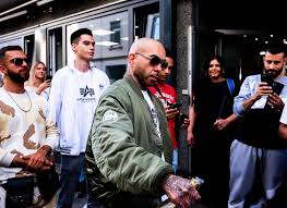 Atv azad izle, 24 haziran 2000 tarihinde kurulan atv azad tv, azerbaycan televizyonlarında yayın yapan özel bir kanaldır. Alpha Industries Azad Bomberjacke Release Event