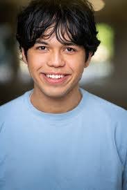 Steven Rios's Instagram, Twitter & Facebook