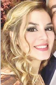 Pareja de senador liberal acciona para cobrar sus gratificaciones