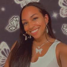 Mayra Coronado (@coronadolizm)