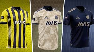 Taraftarlar için özel olarak dizayn edilen formalarla günlük yaşamınızda ve çeşitli kutlamalarda giyebileceğiniz bir ürüne sahip olursunuz. En Iyi 5 Forma Fenerbahce Nin