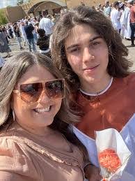 Shari Clark's Instagram, Twitter & Facebook