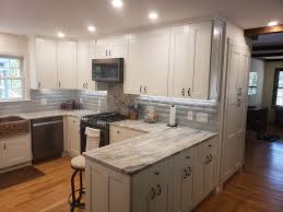 Even though the trend for 2019 is shifting towards dark cabinets in the kitchen, the allure of a white kitchen still has me hooked. Dream Kitchen Designs On Twitter Another Happy Customer White Shaker Cabinets With Fantasy Brown Granite Countertops Chunghua Whiteshaker Fantasybrown Granite Farmsink Https T Co Cdncjc9rad
