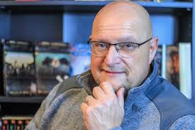 Charles Millhouse's Instagram, Twitter & Facebook