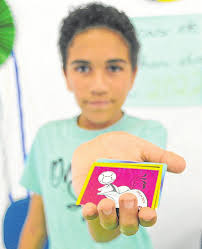 É tempo de colecionar as figurinhas da Copa