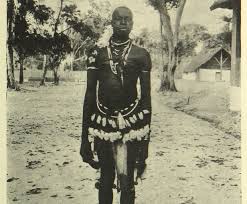 Apr 22, 2019 · 几内亚共和国（英语：the republic of guinea；法语：la république de guinée），简称几内亚，位于西非西岸，北邻几内亚比绍、塞内加尔和马里，东与科特迪瓦、南与塞拉利昂和利比里亚接壤，西濒大西洋。几内亚系最不发达国家。经济以农业. å‡ å†…äºš ä¸–ç•Œæ•°å­—å›¾ä¹¦é¦†