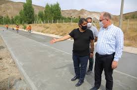 Pasabahce Yolunda Yuruyus Ve Bisiklet Yolu Yapiliyor Sivas Ta Pasabahce Mesire Alani Guzergahinda Bulunan Caddeye Yuruyus Ve Bisiklet Yolu Yapiliyor Sivas Haberleri