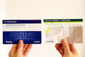 届出印の確認は、お取引店またはお近くのみずほ銀行店舗でご確認いただけます。 【ご用意いただくもの】 印鑑 (届け出の心あたりのあるものすべてお持ちください) 通帳 本人確認書類 (運転免許証など) 詳細表示 no：5799 公開日時：2020/12/24 11:23 ç´™ã®é€šå¸³ ãŒæœ‰æ–™åŒ– ã¿ãšã» ä¸‰äº•ä½å‹éŠ€è¡ŒãŒ2021å¹´ã‹ã‚‰ æ³¨æ„ç‚¹ã‚'fpãŒè§£èª¬ ä¾¡æ ¼ Comãƒžã‚¬ã‚¸ãƒ³