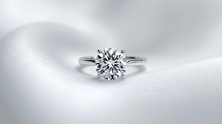 Best Lab Grown Diamond Rings in Dubai (2026) | Save 70%