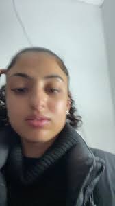 Sorry i was so amused by that baby curl,and why am i posting twice in one  day????