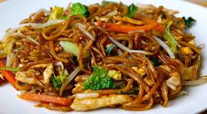 Wok De Poulet Aux Legumes Et Nouilles Recette Legere Plat Et Recette Recette Asiatique Facile Recette Asiatique Recette De Nouille