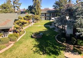 Bekijk 581 beoordelingen, 215 foto's en aanbiedingen voor lamp liter inn, gewaardeerd als nr.7 van 16 hotels in visalia en geclassificeerd als 4 van 5 bij tripadvisor. Lamp Liter Inn 102 1 2 5 Visalia Hotel Deals Reviews Kayak