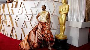 Zum beispiel bei filmfestspielen, wie der berlinale oder den oscars, aber auch bei königlichen hochzeiten. Oscar 2020 Die Hohepunkte Auf Dem Roten Teppich Stil Sz De