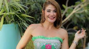 نفسنة| نديم إبن النجمة هيدى كرم و مفاجأة خاصة لوالدته فى رأس السنة! Fcytncj3adak8m