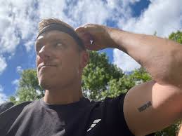 🏃🏻+ ☀️ = 😊 #mentalhealth #mentalfitness #runcolumbus #mensfitness  #runnersofinstagram #fit #fitstagram #fitguysofig #guys #fitdude #runner  #gayrunner #gayfit #gayfitness #gay #menstagram #eyes #arms #muscleup  #guyswithink #ink #zaddy #pride ...