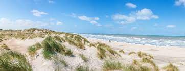 In 2012 zakte het aantal bezoekers tot 838.000, waardoor pairi daiza de meest bezochte belgische dierentuin werd. Urlaub Am Meer Die 6 Schonsten Strande In Belgien Reisewelt