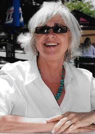 Kathleen Hefner's Instagram, Twitter & Facebook