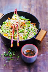 Recette Nouilles Sautees Aux Legumes Et Sesame Picard Recette Recette Asiatique Recette Cuisine Asiatique