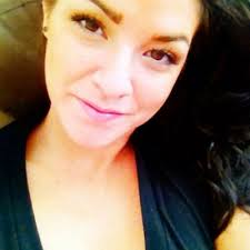 Ariel Powell (@arie1220)