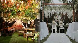 Inspirasi dekor pintu masuk pernikahan dengan sederhana ide merangkai bunga. 5 Tema Dekorasi Pernikahan Yang Diminati Calon Pengantin Indonesia Kumparan Com