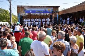 Și le vor împărți musafirilor. Festivalul BorÈului Lipovenesc De Jurilovca Èi SÄrbÄtoarea BorÈului De PeÈte Din Delta DunÄrii CriÈan Se ReprogrameazÄ Pentru Anul 2021 Focuspress Ro