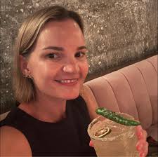 Help. Can you tell me what is the name of this pool fence? Pros cons. Thank  you.