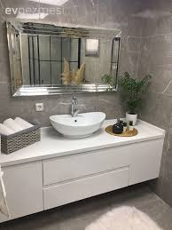 Oncesi Sonrasi Gecmisine Sunger Ceken Modern Bir Banyo Oncesi Sonrasi Gecmisine Sunge In 2020 Top Bathroom Design Toilet And Bathroom Design Small Bathroom Makeover